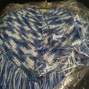 Handmade Poncho blue/white multi-colored/combo-colored yarn